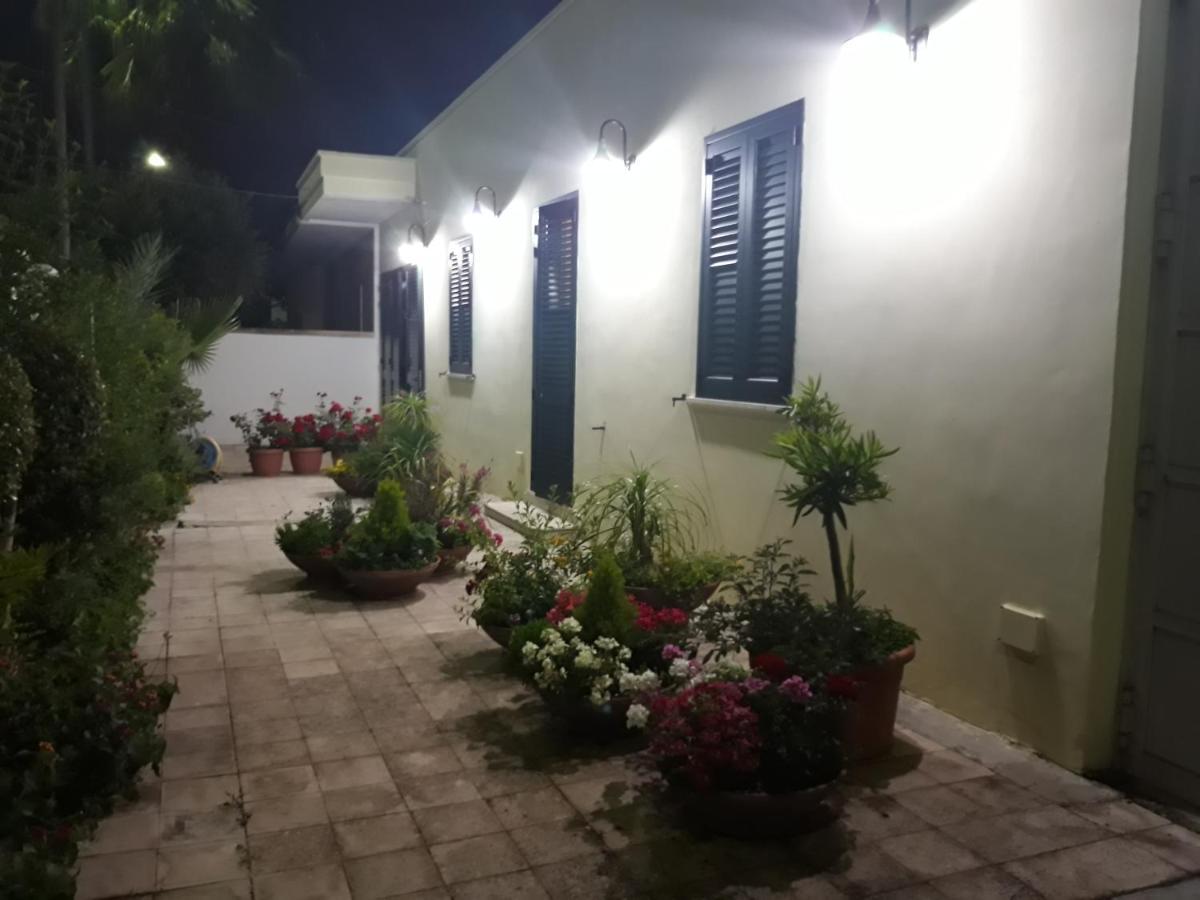 Monolocale Da Anna Leilighet Porto Cesareo Eksteriør bilde